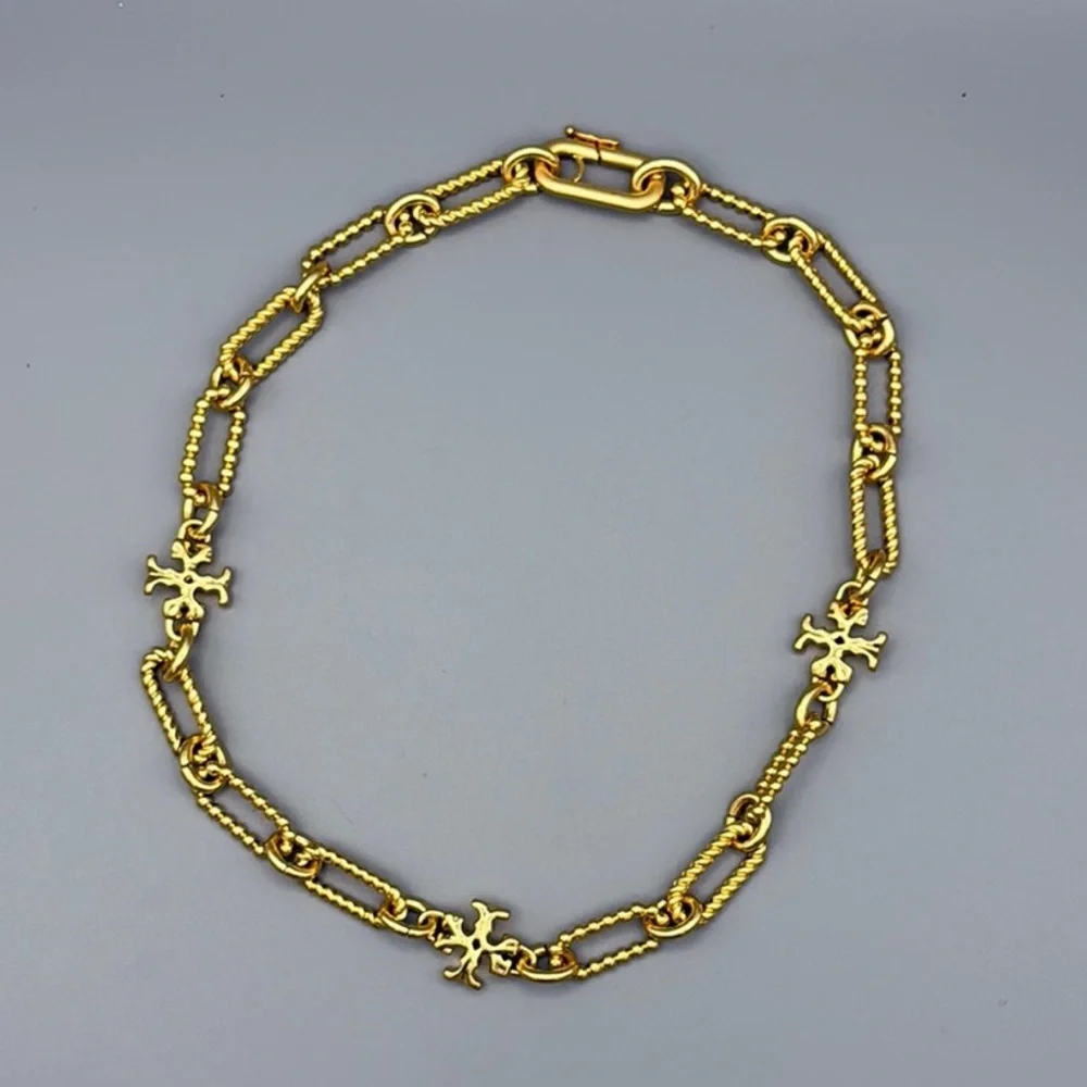 🎁 Tory Burch Gold Tone Roxanne Necklace with Intricate Link Design NWT $278
